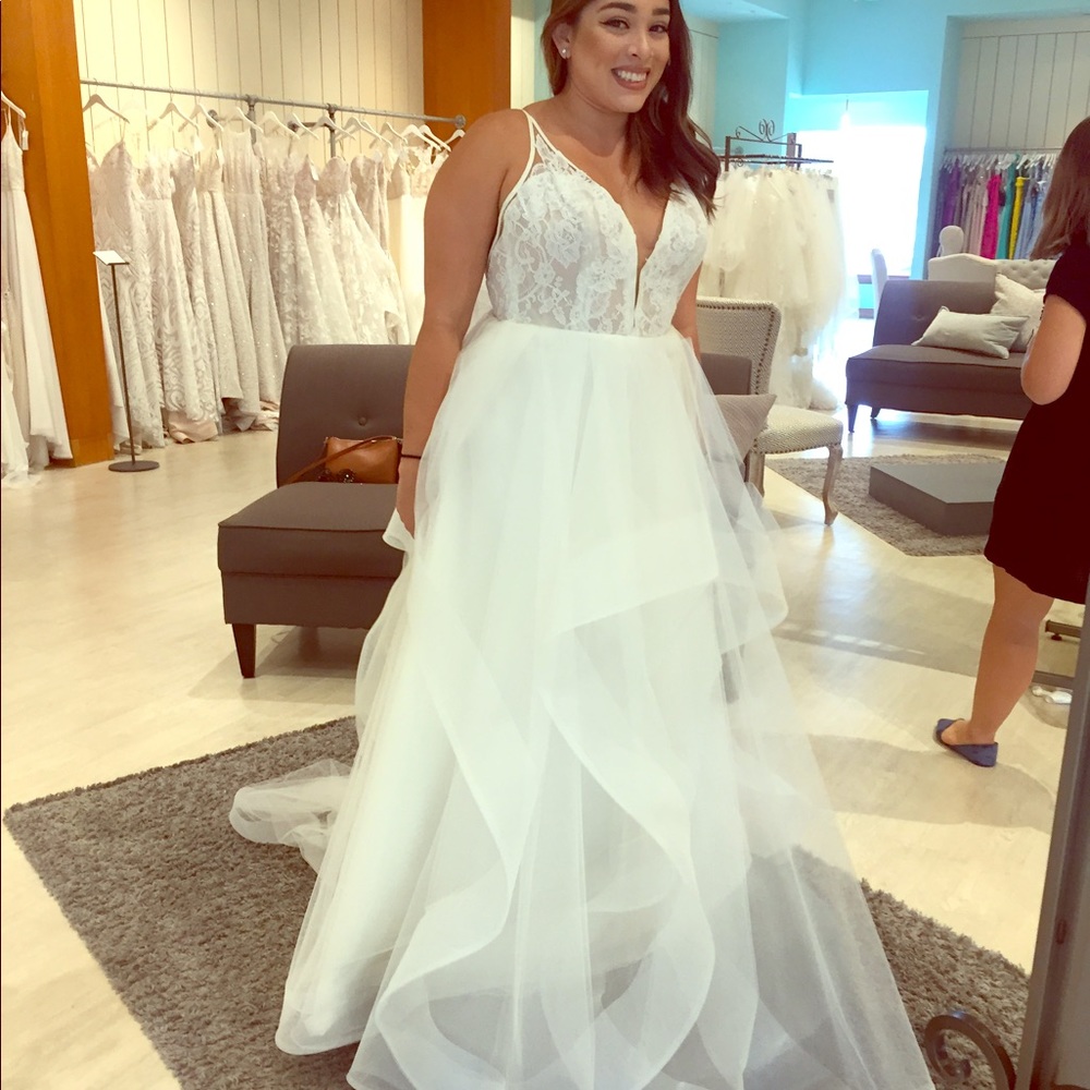 Hayley Paige Rory wedding gown BRAND NEW NEVER WORN